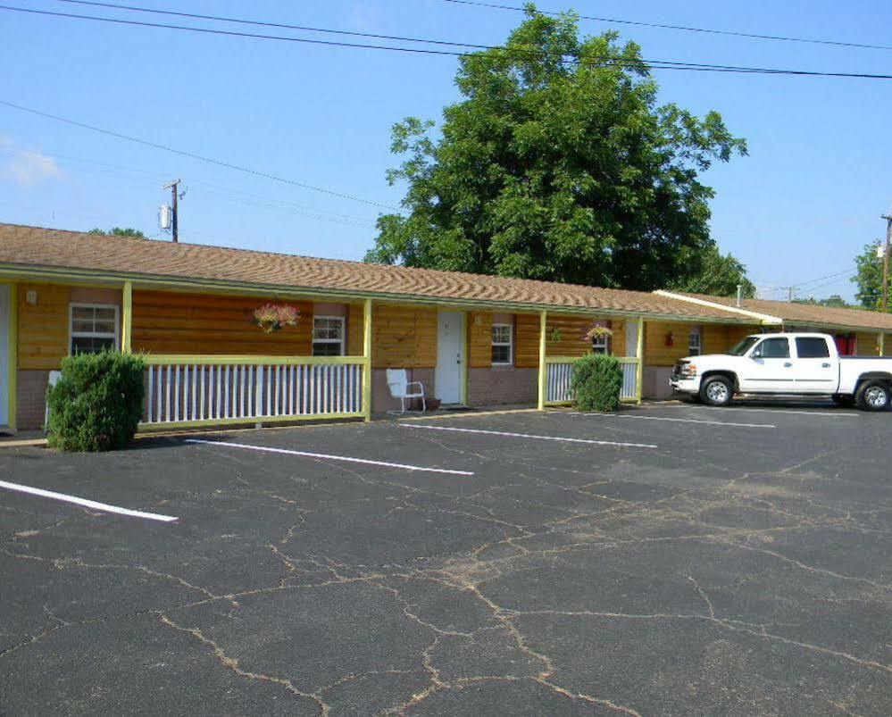 Little Shamrock Motel 默弗里斯伯勒 外观 照片